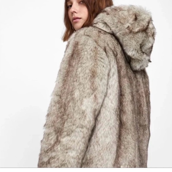 Zara Teddy Bear Jacket Coat with Hood Faux Fur Long Sleeve Small Like New - Picture 4 of 12